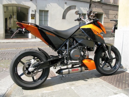 GPR_KTM_Duke_690_2008_1.jpg